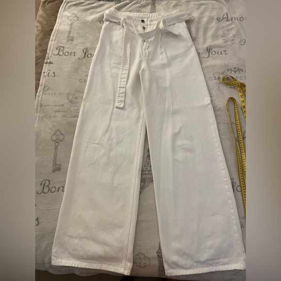 Wide Leg Women’s White Jeans - Picture 1 of 4